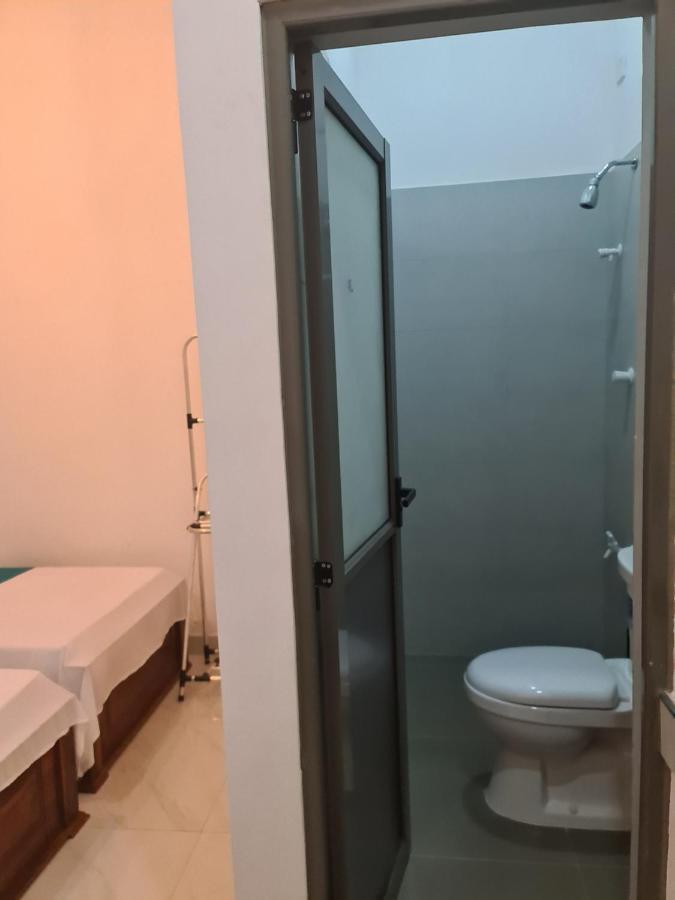 Ceylon Lodge - Airport Transit Hostel Negombo Dış mekan fotoğraf