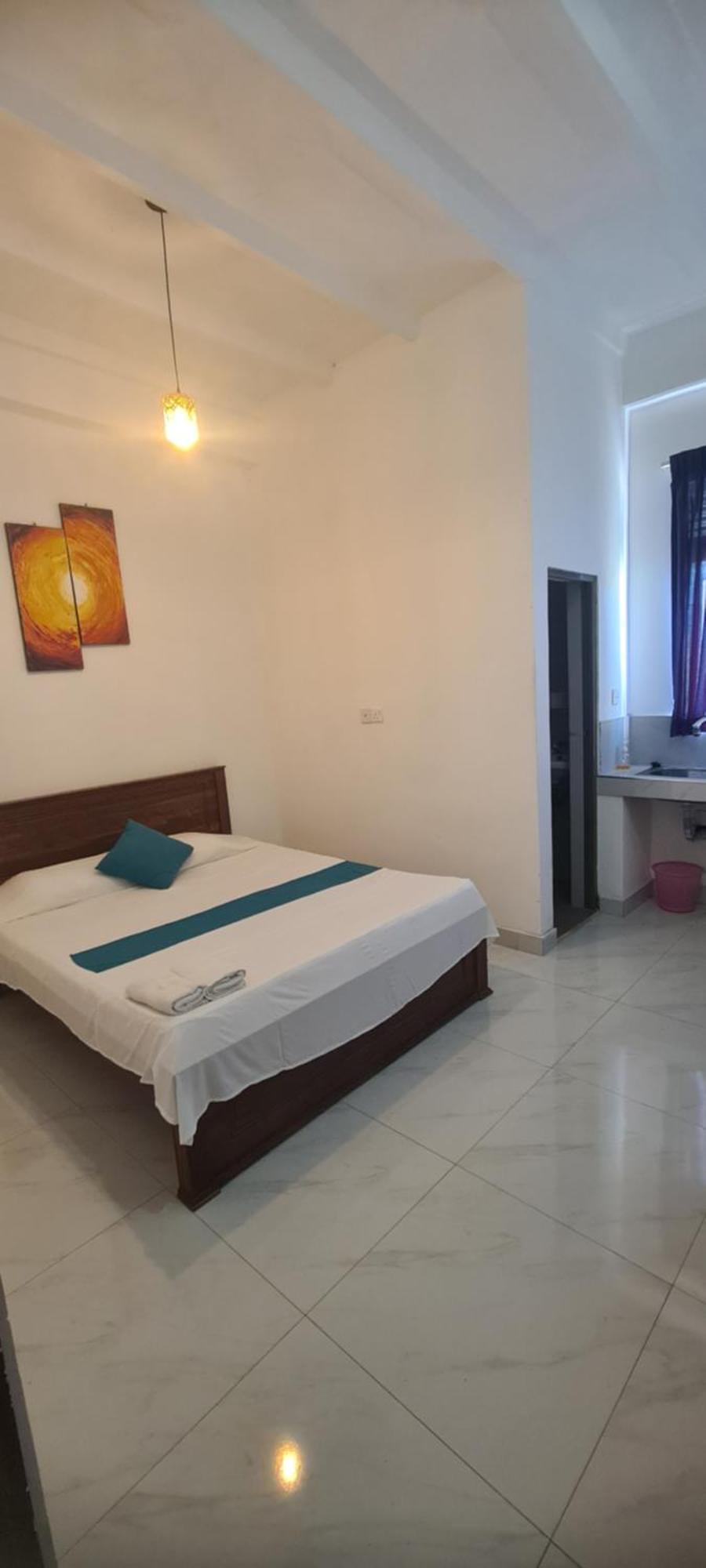 Ceylon Lodge - Airport Transit Hostel Negombo Dış mekan fotoğraf