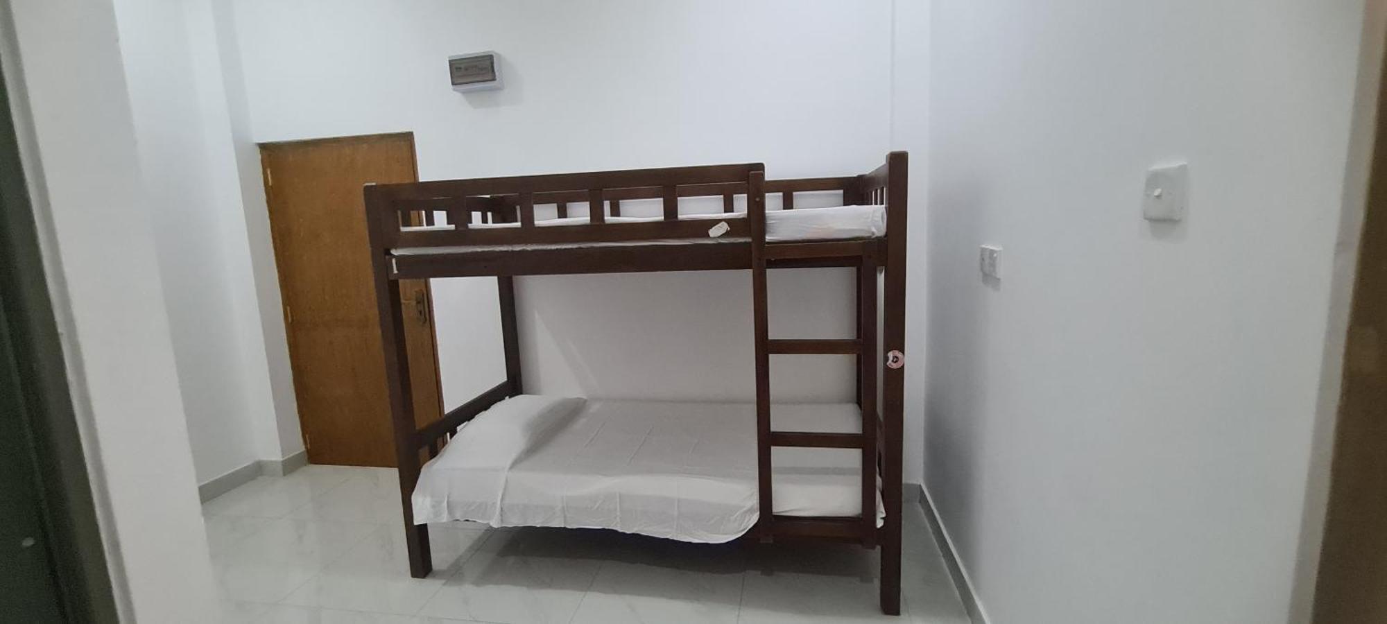 Ceylon Lodge - Airport Transit Hostel Negombo Dış mekan fotoğraf