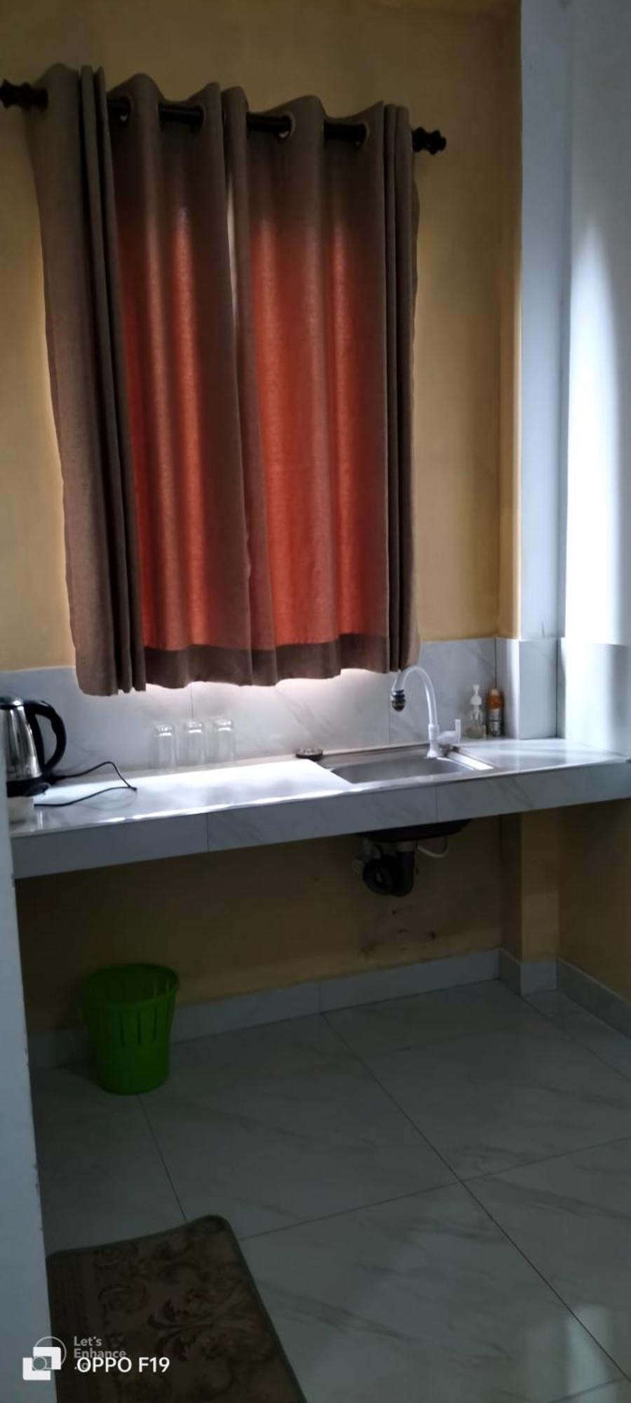 Ceylon Lodge - Airport Transit Hostel Negombo Dış mekan fotoğraf